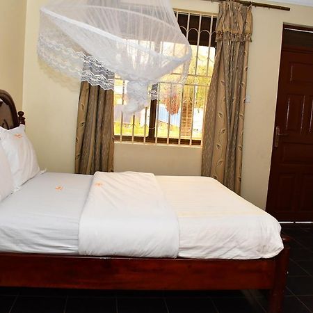 Florida Hotel Zaana Kampala Exterior photo